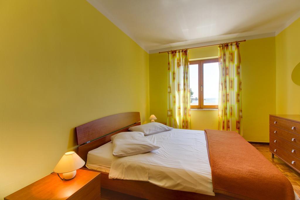 Julija Appartement *